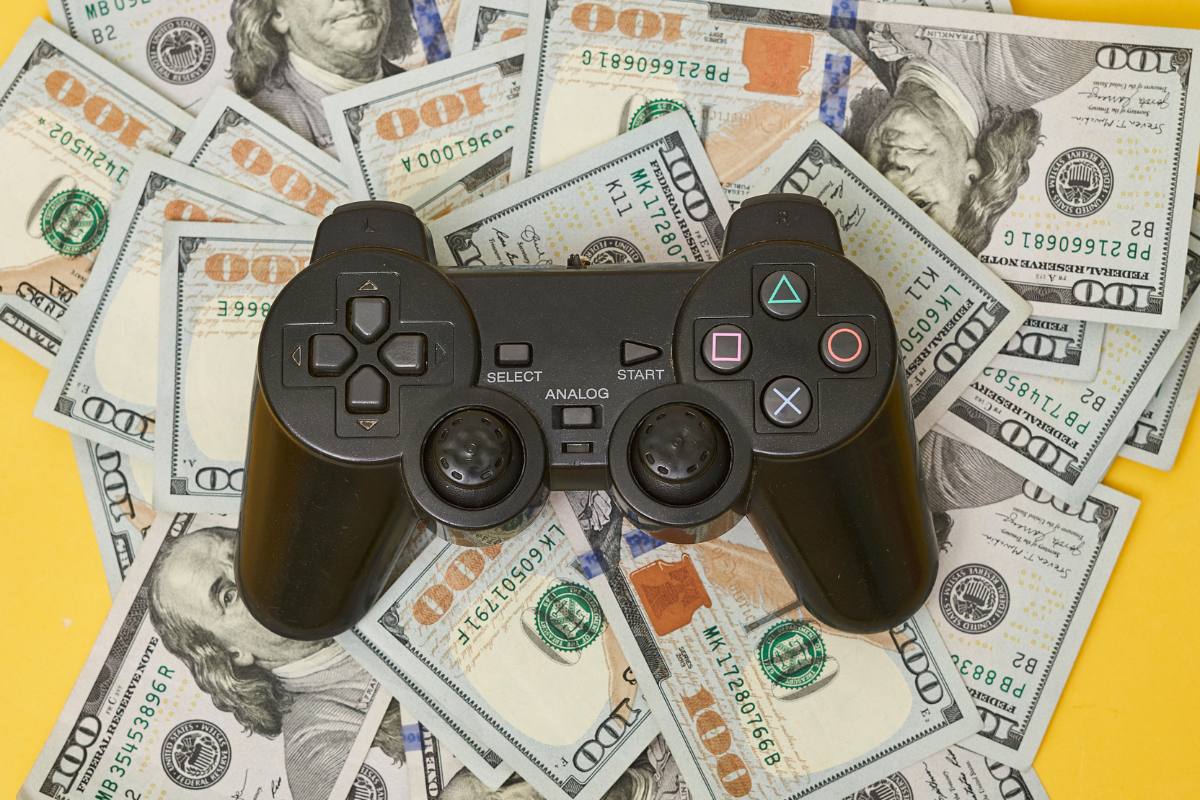 Top 10 Proven Ways to Earn Money from Gaming